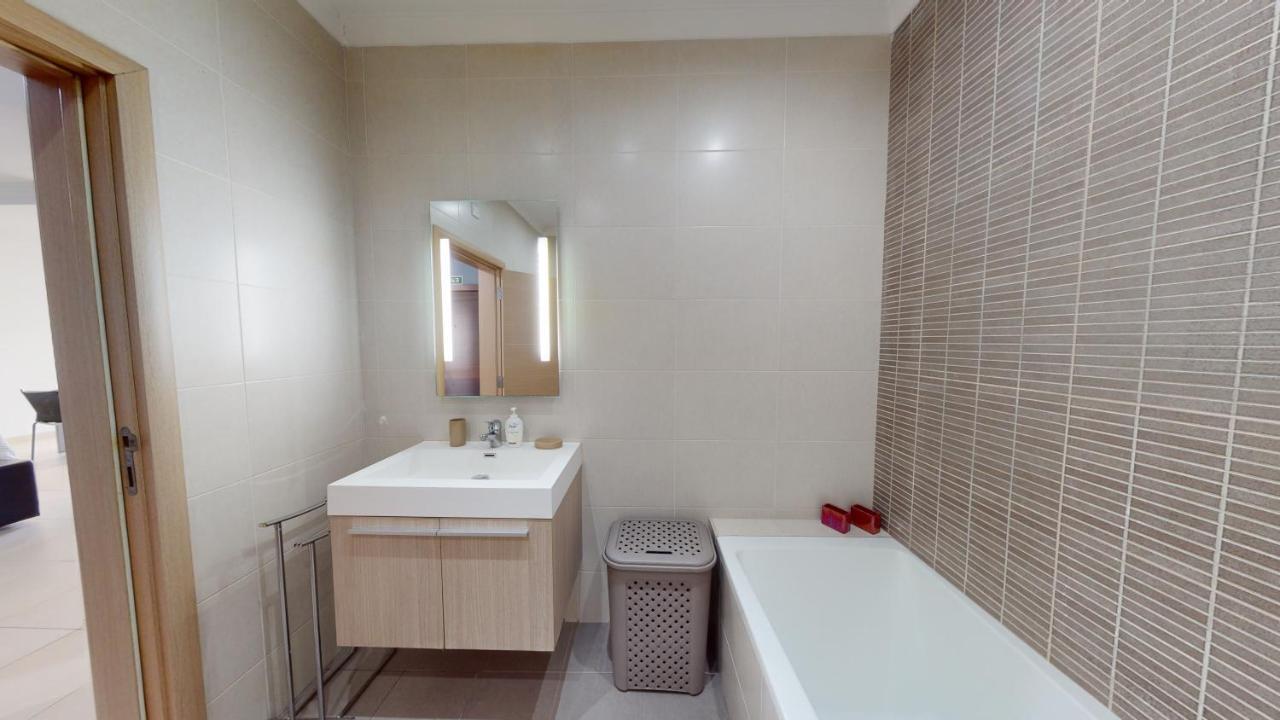 4Th Floor Apartment In Tigne Sliema Exterior photo